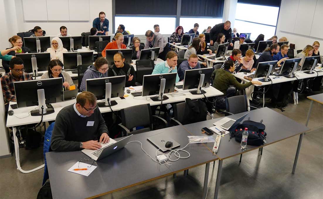 ELIXIR A distributed infrastructure for lifescience information